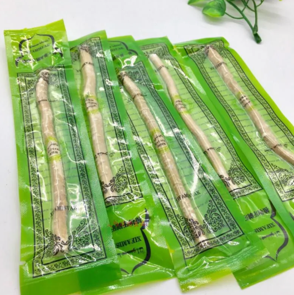 Miswak Tooth Cleaning Stick – Natural Teeth Whitening & Gum Care