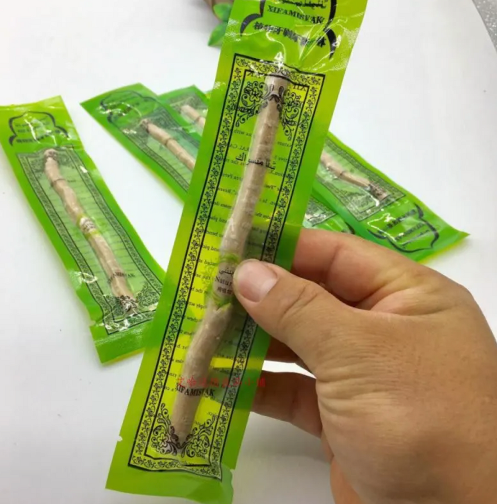 Miswak Tooth Cleaning Stick – Natural Teeth Whitening & Gum Care